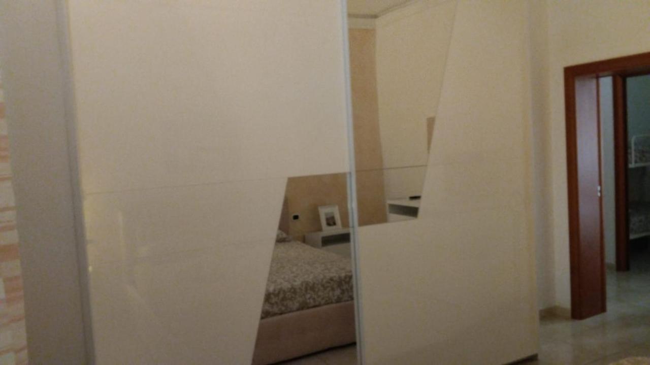 La Casa Di Elisa Lägenhet Bari Exteriör bild
